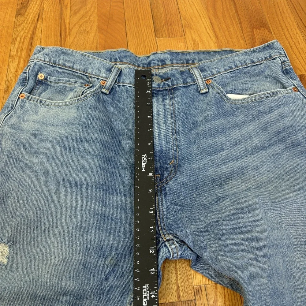Levis 541 Jeans Mens 36x32 Light Wash Blue Athletic Taper Stretch‎ Distressed